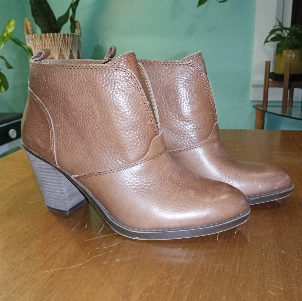 Lucky Brand Ehllen Boots